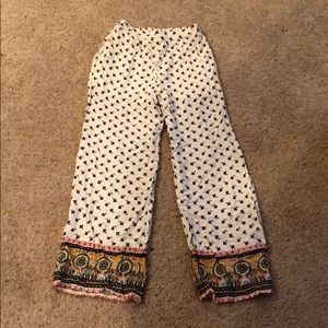 *NEVER WORN* Xhiliration Bohemian Pants w/ Pockets